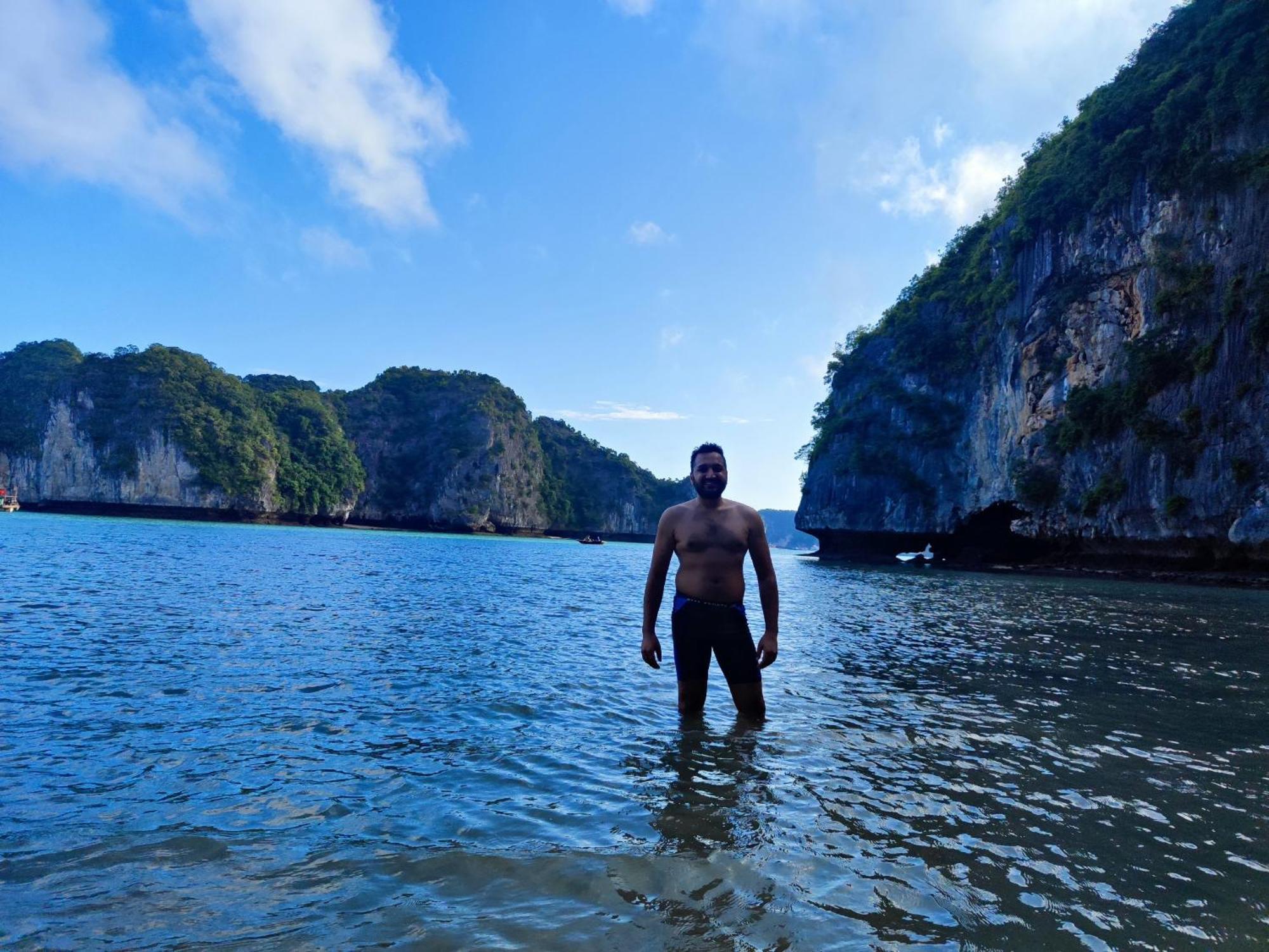 Hotel Venezia Cruises Ha Long Esterno foto