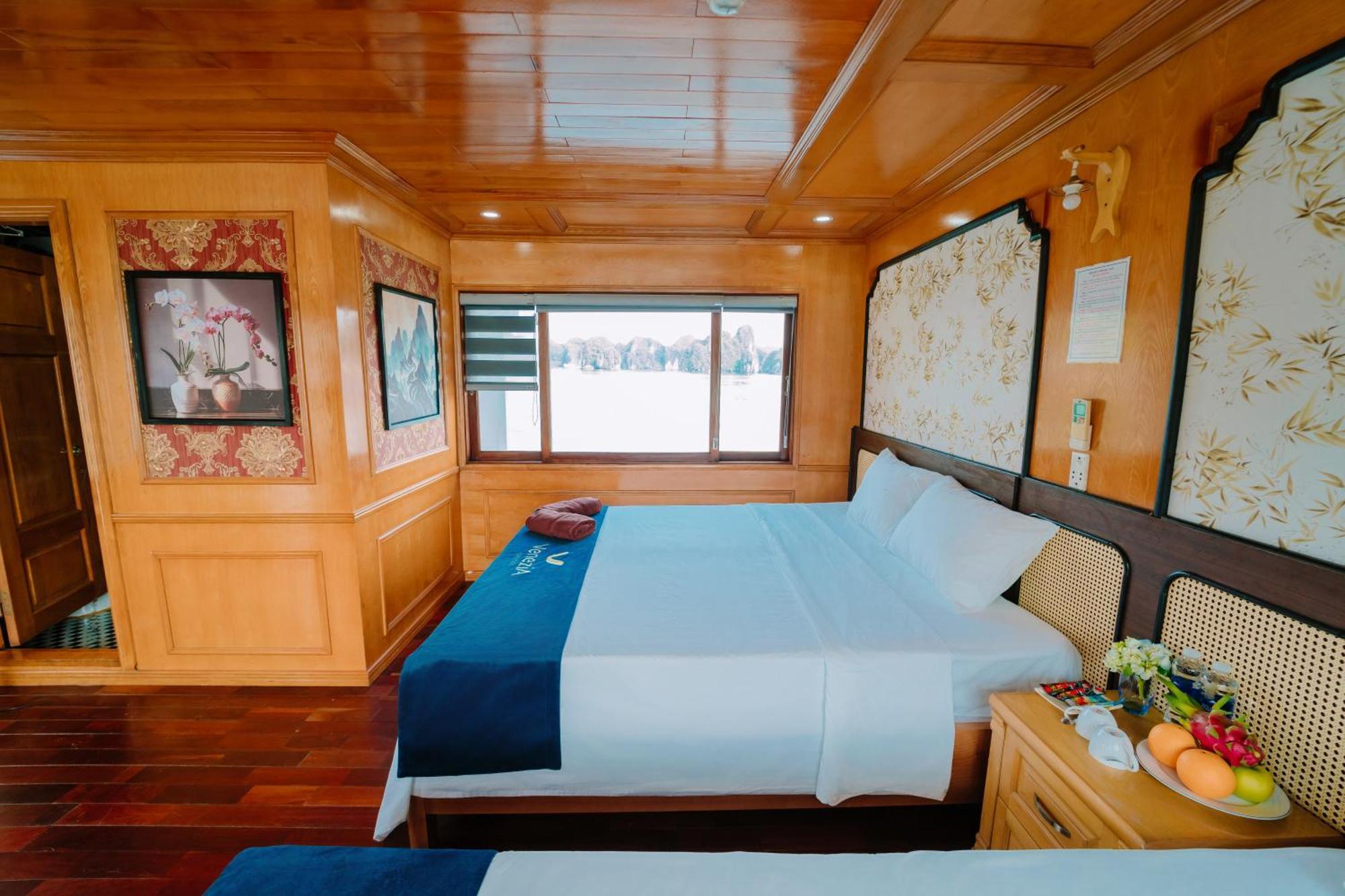 Hotel Venezia Cruises Ha Long Esterno foto