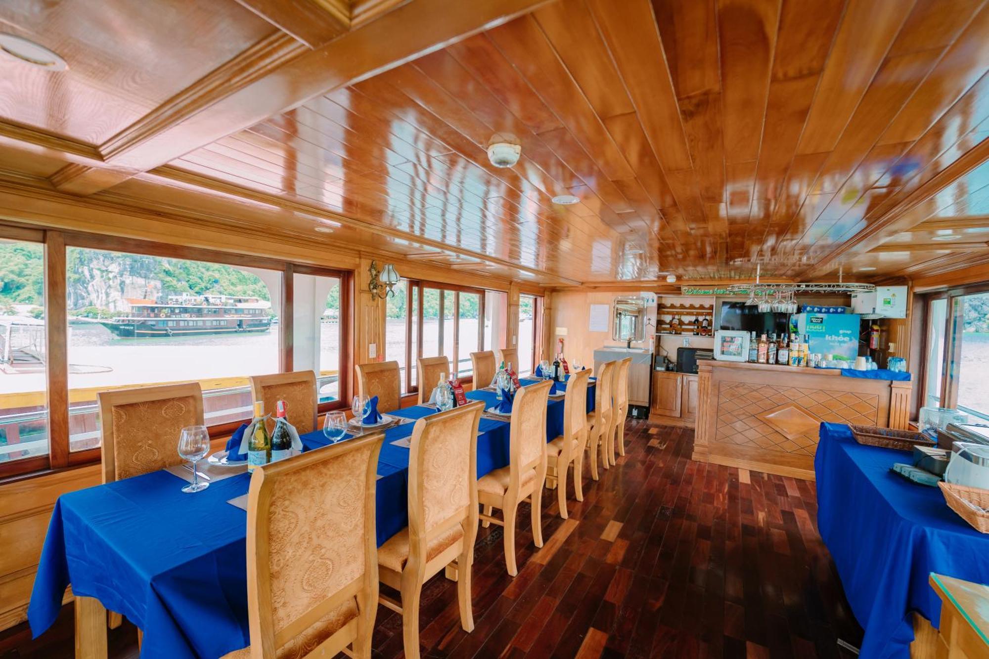 Hotel Venezia Cruises Ha Long Esterno foto