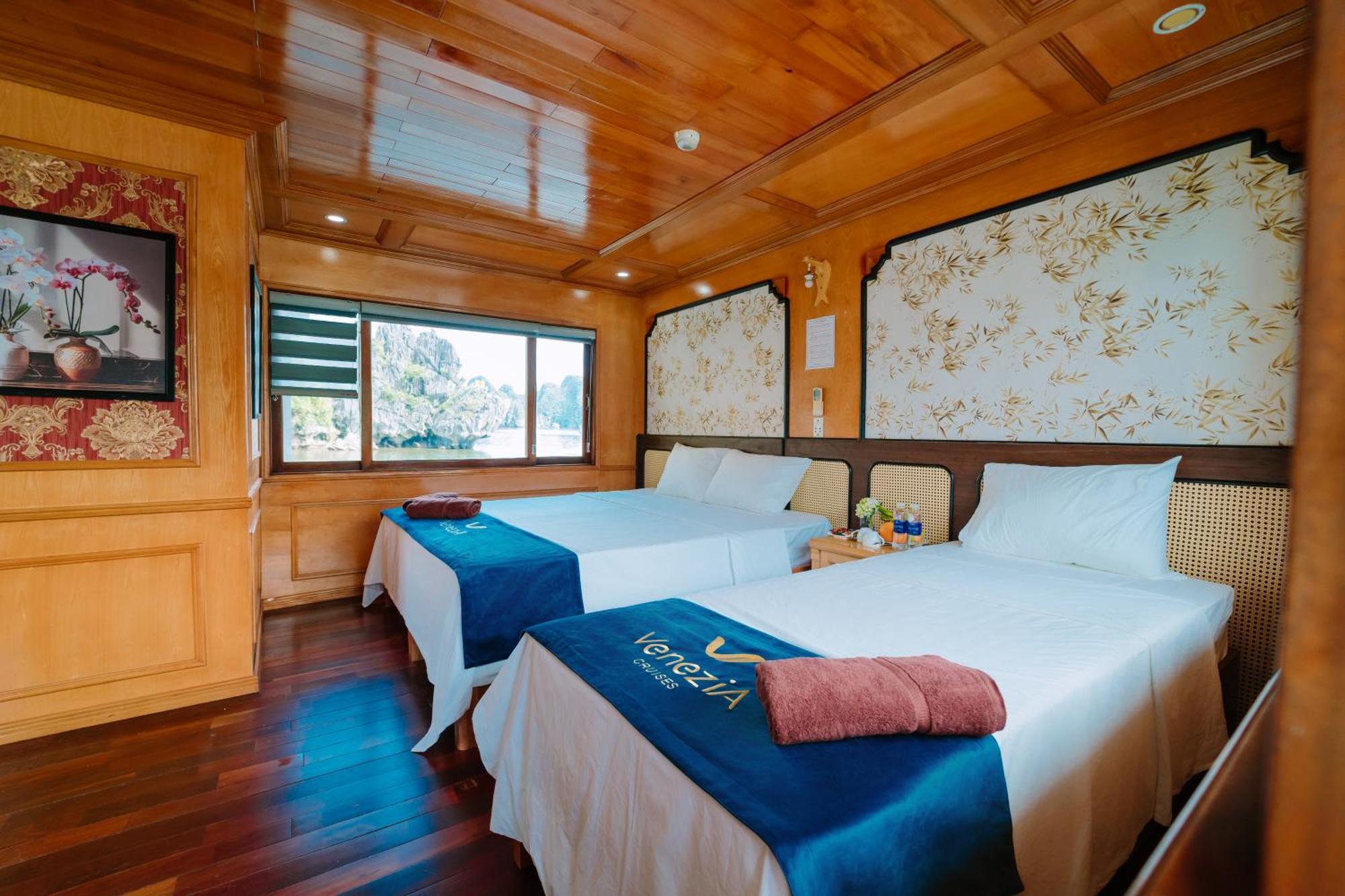 Hotel Venezia Cruises Ha Long Esterno foto