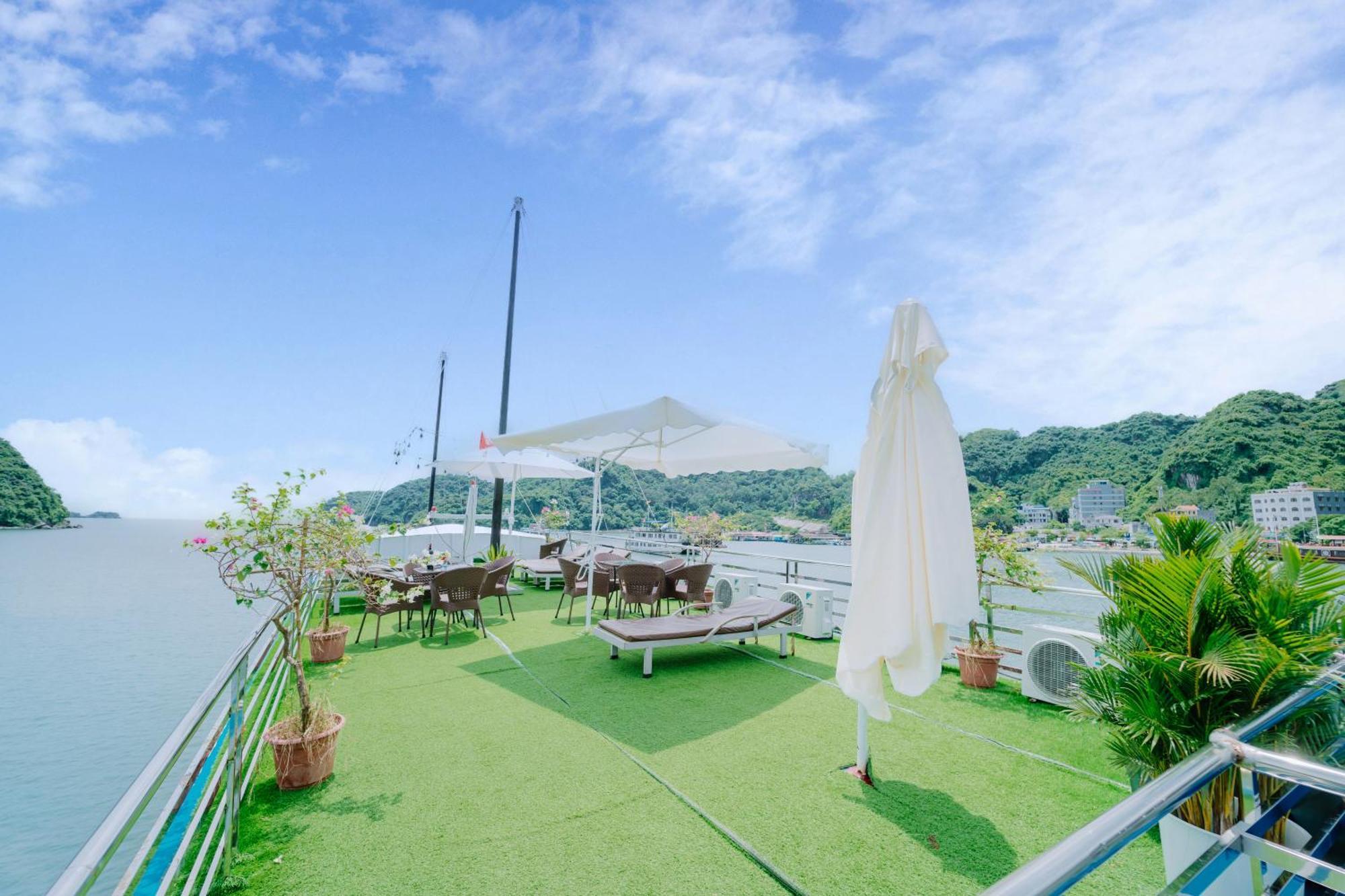 Hotel Venezia Cruises Ha Long Esterno foto
