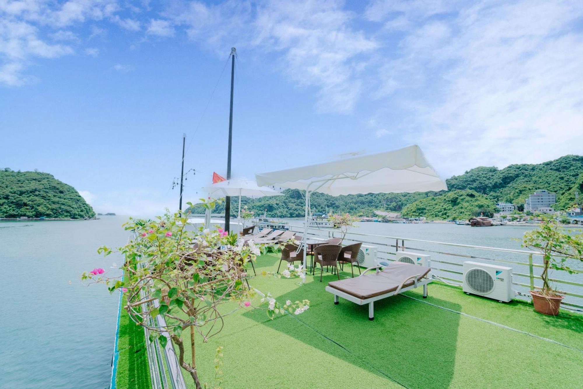 Hotel Venezia Cruises Ha Long Esterno foto