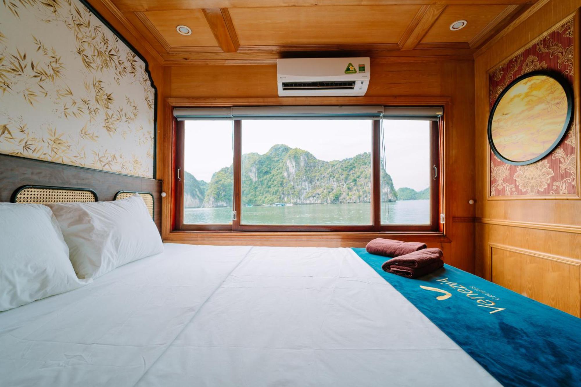 Hotel Venezia Cruises Ha Long Esterno foto