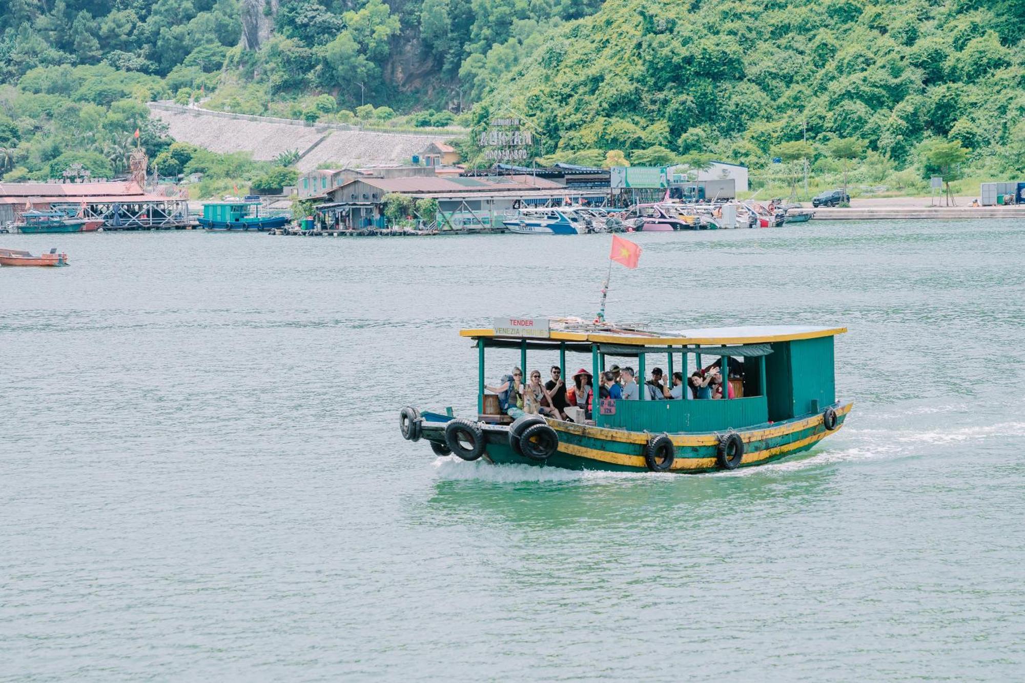 Hotel Venezia Cruises Ha Long Esterno foto
