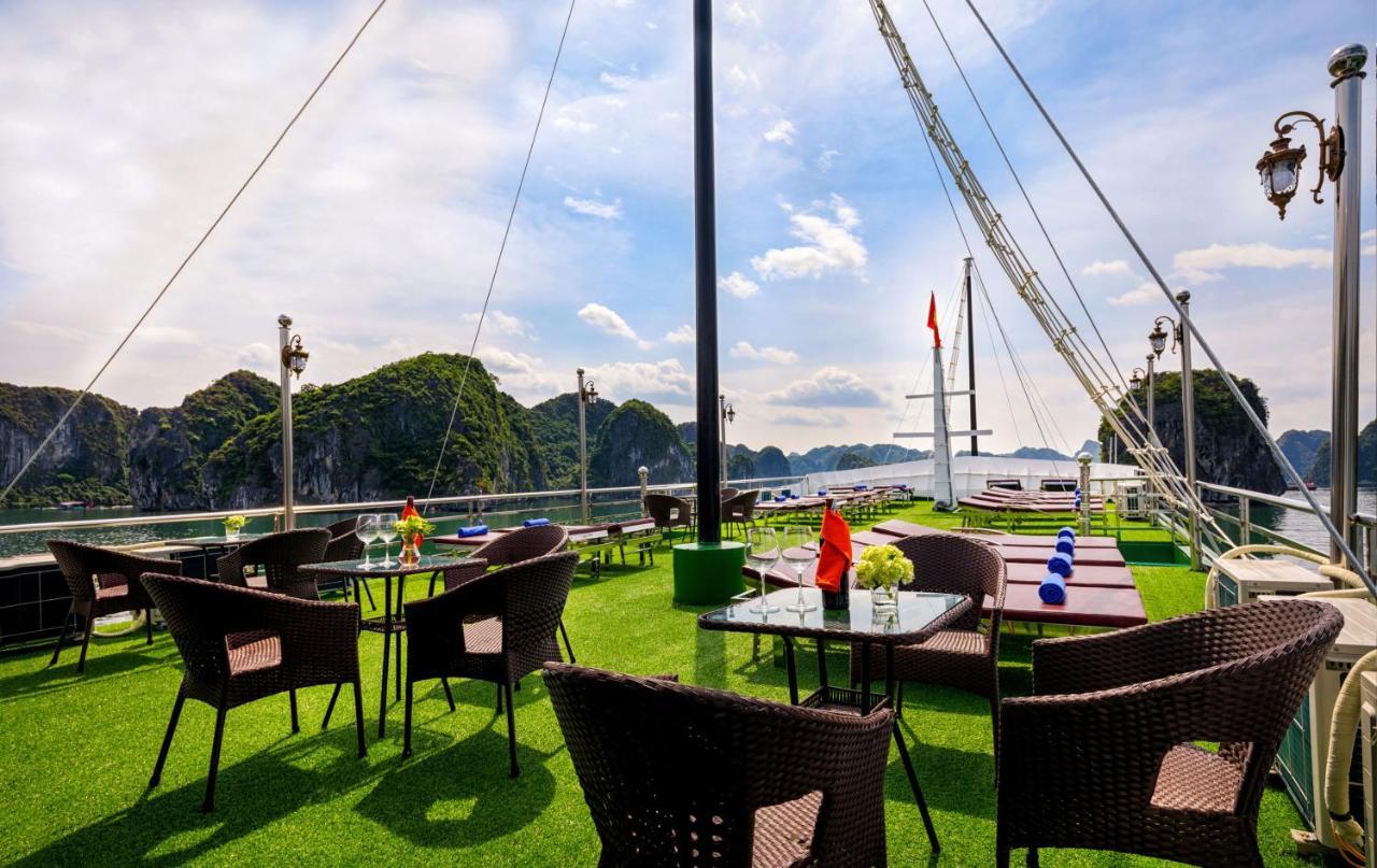 Hotel Venezia Cruises Ha Long Esterno foto